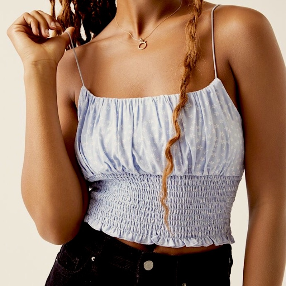 LA Hearts Pacsun Cropped Bkue Floral Tank